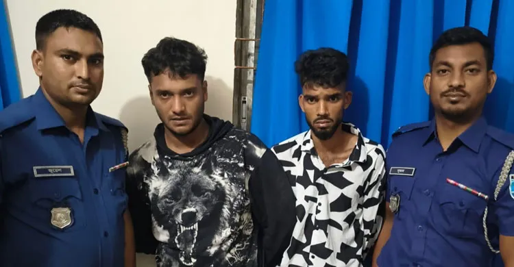 আশুলিয়ায় ইয়াবাসহ চিহ্নিত দুই মাদক ব্যবসায়ী গ্রেফতার