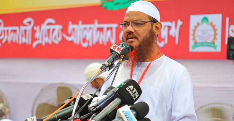 শ্রমিকদের রাষ্ট্রীয় কার্ড ও মৌলিক অধিকার নিশ্চিতের দাবি ফয়জুল করীমের