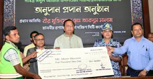 বর্জ্য অপসারণ এখন ডিএসসিসির এক নম্বর অগ্রাধিকার: প্রশাসক