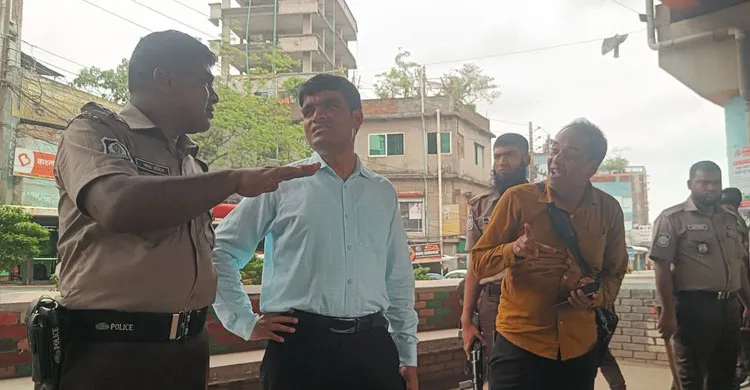 জুরাইন-শ্যামপুরে ডিএসসিসির উচ্ছেদ অভিযান, জরিমানা আদায় ২৩ হাজার টাকা