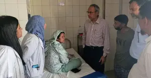 সন্তানের শোকে ভেঙে পড়া রামিসার মায়ের চিকিৎসায় এগিয়ে এলেন বিএনপির স্বাস্থ্য বিষয়ক সম্পাদক ডা. রফিক