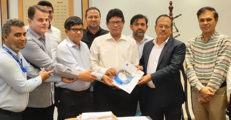 ঢাকা ওয়াসার ২০২৪-২৫ অর্থবছরের বার্ষিক প্রতিবেদন হস্তান্তর