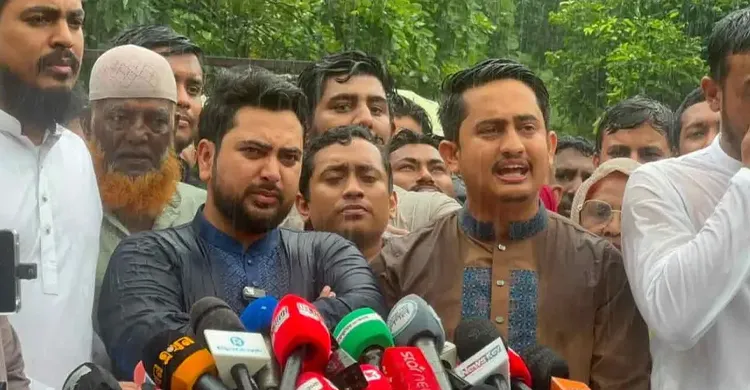 ৫ আগস্টের মধ্যে জুলাই স্মৃতি জাদুঘর খুলতে হবে, নইলে জনগণই খুলে দেবে: নাহিদ ইসলাম