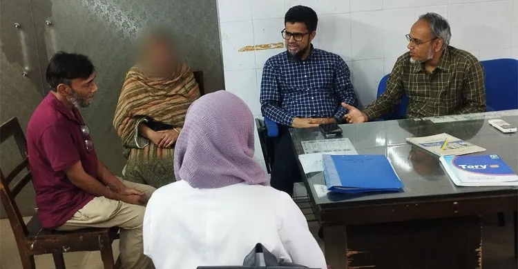 রামিসার শোকাহত মায়ের চিকিৎসা অব্যাহত, পাশে থাকার আশ্বাস বিএনপির স্বাস্থ্যবিষয়ক সম্পাদকের