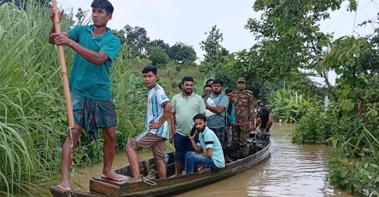 সাজেকে আটকা ৩১১ পর্যটককে নিরাপদে সরিয়ে নিল সেনাবাহিনী