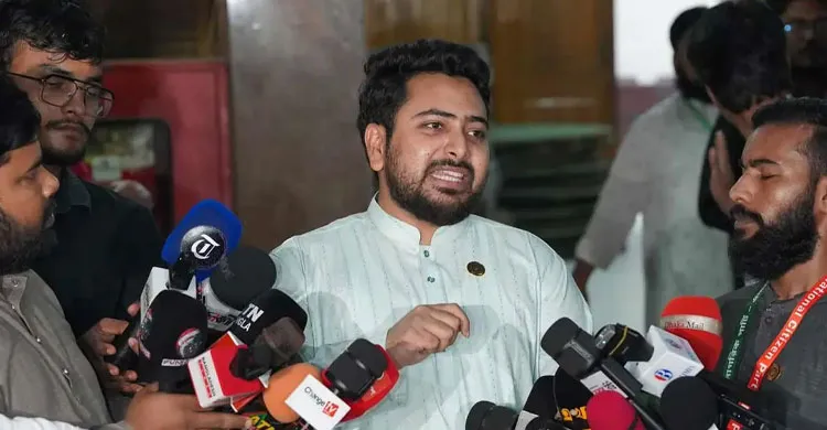 শেখ হাসিনাকে দেশে এনে রায় কার্যকর করতে হবে: নাহিদ ইসলাম