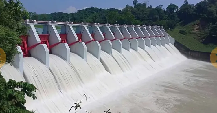 কাপ্তাই হ্রদের পানি বিপৎসীমার কাছাকাছি, খুলছে ১৬টি জলকপাট