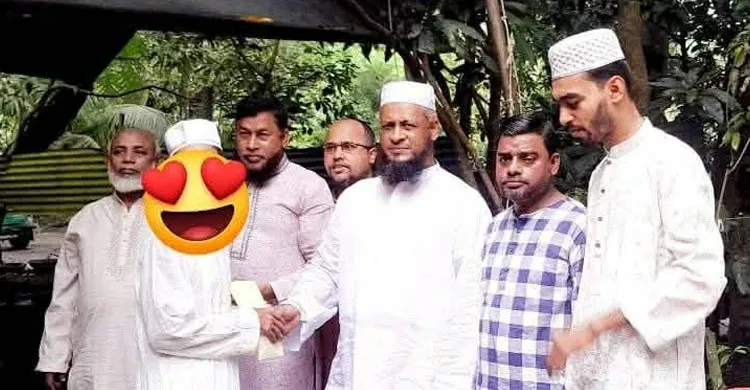 দরিদ্র পিতার মেয়ের বিয়েতে ফেনী জেলা জামায়াত আমিরের মানবিক সহায়তা