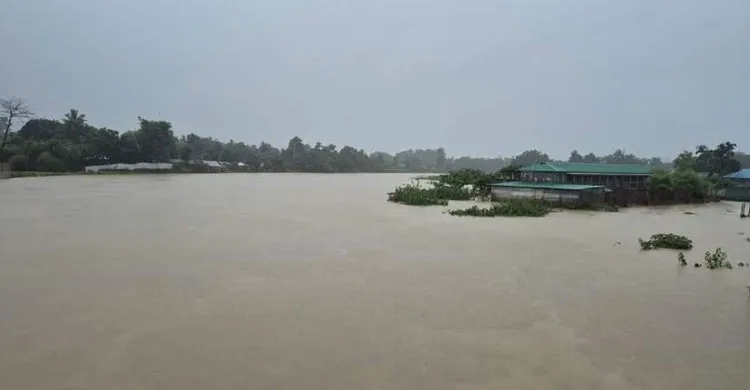 ১৫ জেলার নিম্নাঞ্চলে নদীর পানি এখনো বিপৎসীমার ওপরে