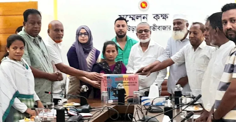 কুলাউড়ায় ক্ষুদ্র নৃগোষ্ঠীর জীবনমান উন্নয়নে বাইসাইকেল ও শিক্ষাবৃত্তি বিতরণ