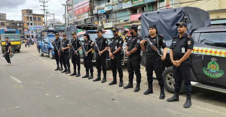 ছাগলনাইয়ায় বিএনপির দুই পক্ষের কর্মসূচি ঘিরে উত্তেজনা, শহরজুড়ে কড়া নিরাপত্তা
