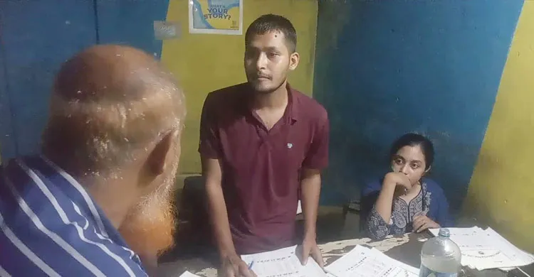 টং দোকানে এইচএসসির উত্তরপত্র মূল্যায়নের অভিযোগ, এক বস্তা খাতা জব্দ