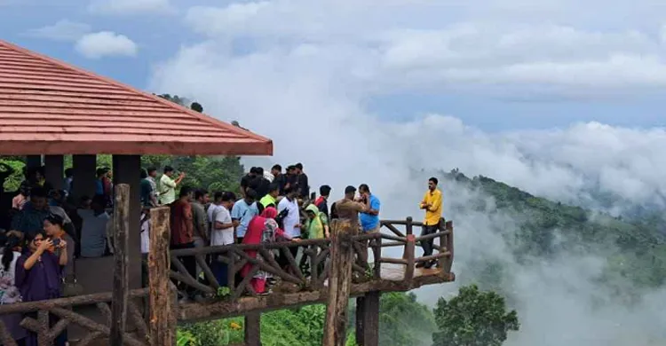 জুলাই গণ-অভ্যুত্থান দিবসে বান্দরবানের চার পর্যটনকেন্দ্রে প্রবেশ ফ্রি