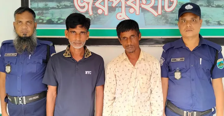 পাঁচবিবিতে সাজাপ্রাপ্ত দুই পলাতক আসামি গ্রেপ্তার, কারাগারে প্রেরণ