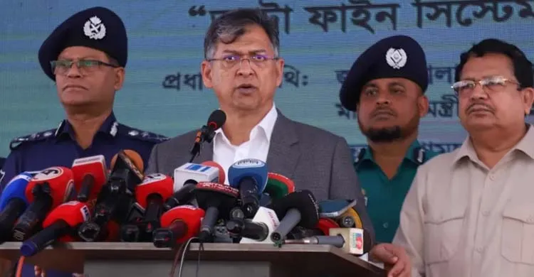 মহাসড়কে এআই ক্যামেরার নজরদারিতে কমবে চাঁদাবাজি: স্বরাষ্ট্রমন্ত্রী