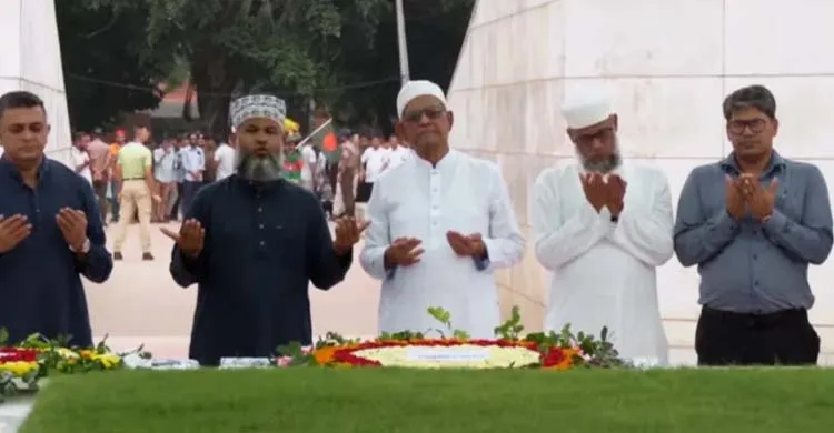 জিয়াউর রহমান ও খালেদা জিয়ার সমাধিতে শ্রদ্ধা জানালেন নবনির্বাচিত রাষ্ট্রপতি