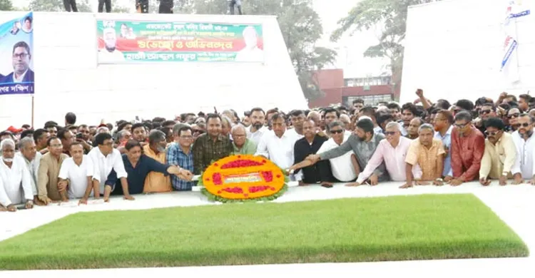 বিএনপির ভারপ্রাপ্ত মহাসচিবের নেতৃত্বে জিয়াউর রহমান ও খালেদা জিয়ার সমাধিতে  শ্রদ্ধা