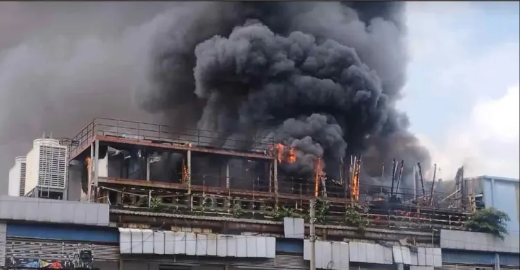 মহাখালীর ব্রিটিশ টোব্যাকোতে আগুন, চারপাশে আতঙ্ক
