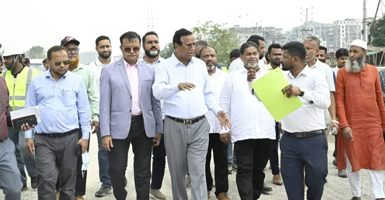 জনগণের অর্থে নির্মিত নতুন রাস্তা কেটে জনভোগান্তি সৃষ্টি করতে দেওয়া হবে না: ডিএসসিসি প্রশাসক
