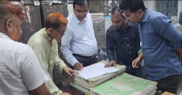 ডিএসসিসিতে প্রশাসকের ঝটিকা পরিদর্শন, অনুপস্থিত ২৫% কর্মকর্তা-কর্মচারী