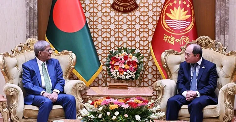 বাংলাদেশিদের জন্য ভিয়েতনামের ভিসা প্রক্রিয়া সহজ করার আহ্বান রাষ্ট্রপতির