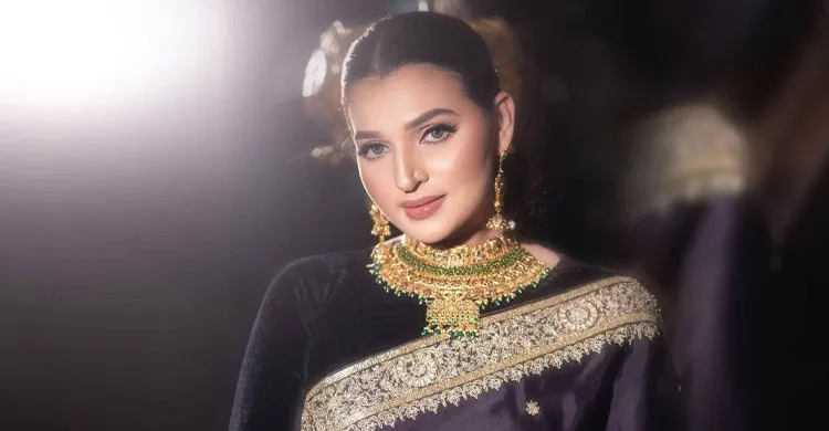 সম্পর্ক টিকিয়ে রাখার ‘ইনভেস্টমেন্ট’ নিয়ে যা জানালেন বর্ষা