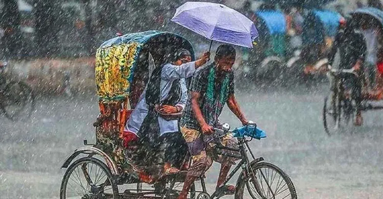 রাজধানীতে বজ্রপাতসহ তুমুল বৃষ্টি