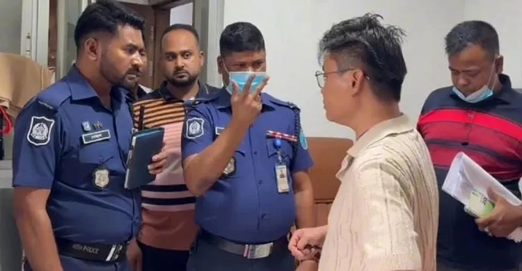 চীনা কর্মকর্তাকে বেঁধে ৭০ লাখ টাকা লুট