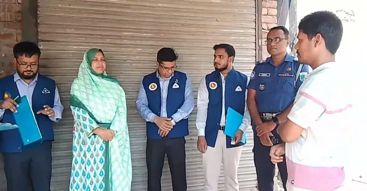 শাজাহানপুরে মুড়ি কারখানায় বিএসটিআইয়ের অভিযান, ৭০ হাজার টাকা জরিমানা