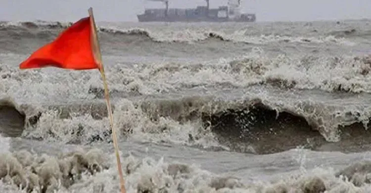 বঙ্গোপসাগরে গভীর নিম্নচাপ, ৪ সমুদ্রবন্দরে ৩ নম্বর সতর্ক সংকেত