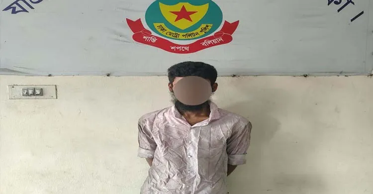 চলন্ত বাস থেকে ভ্যানিটি ব্যাগ ছিনতাই, ভিডিও ফুটেজে শনাক্ত ছিনতাইকারী গ্রেপ্তার