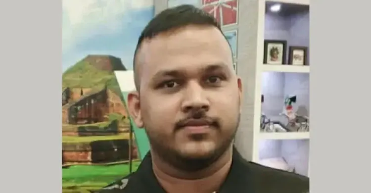 প্রিজন ভ্যান থেকে পিচ্চি রাজার পলায়ন, ৫ পুলিশ সদস্য বরখাস্ত