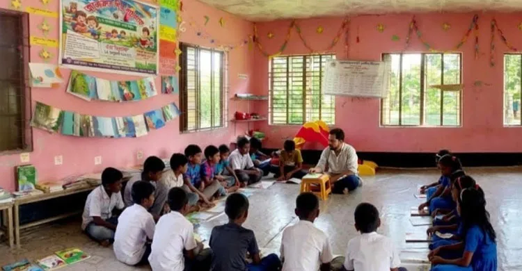 এক শিক্ষকের উদ্যোগে বদলে গেল বিদ্যালয়ের চিত্র
