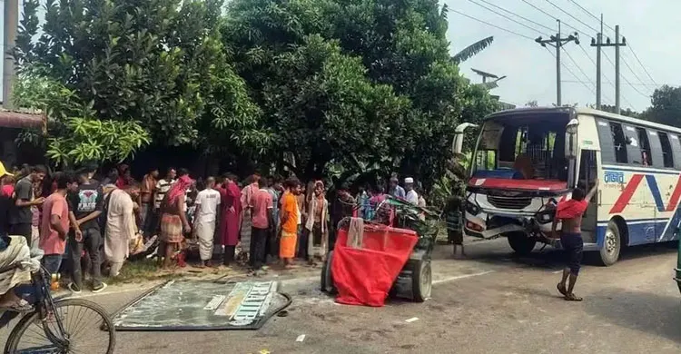 ময়মনসিংহে বাসের ধাক্কায় সিএনজির ৭ যাত্রী নিহত