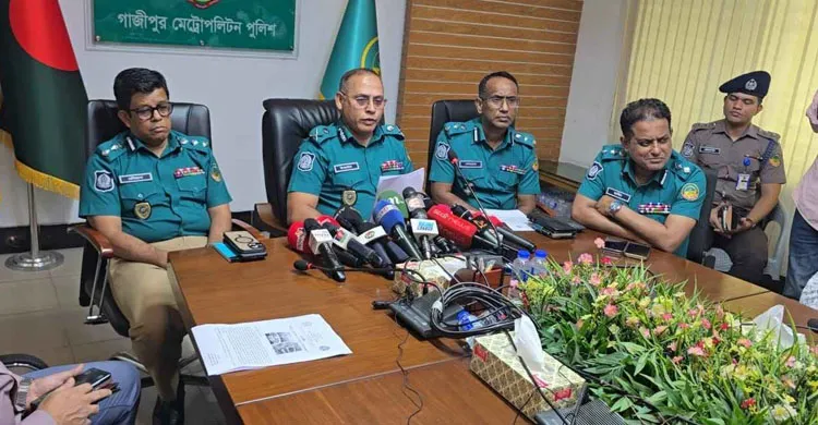 গাজীপুর নয়, তাঁতীবাজার থেকেই পিচ্চি রাজার পলায়ন, গ্রেপ্তার ২