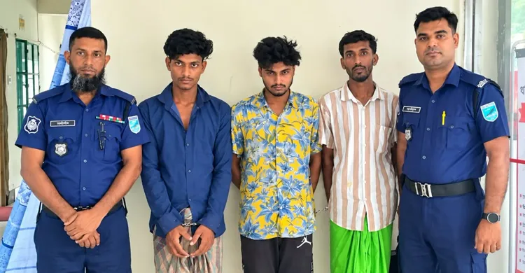 মাদক সেবনের সময় জনতার হাতে আটক তিন, ১৫ দিনের কারাদণ্ড