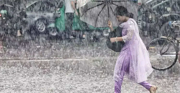 বঙ্গোপসাগরে লঘুচাপের আভাস, টানা চার দিন বৃষ্টির পূর্বাভাস