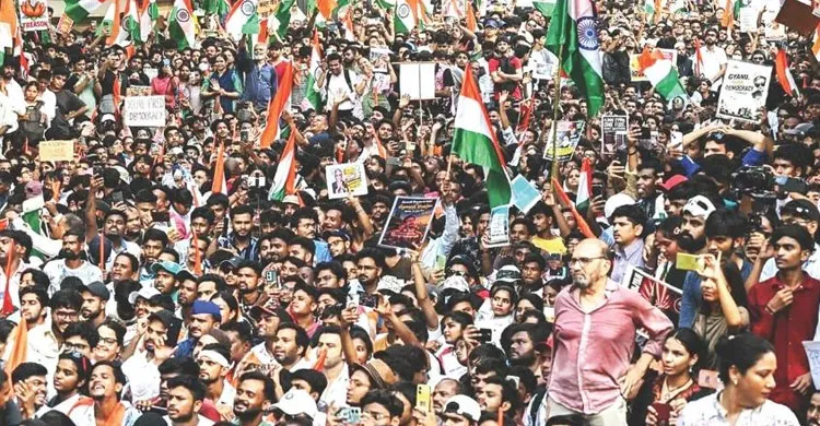 ফের বিক্ষোভে উত্তাল ভারত, ভোটার তালিকা থেকে ১৩ কোটি নাম বাদ দেওয়ার অভিযোগ