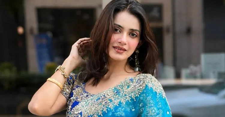 দুর্ঘটনার কবলে তানজিন তিশা, অল্পের জন্য রক্ষা