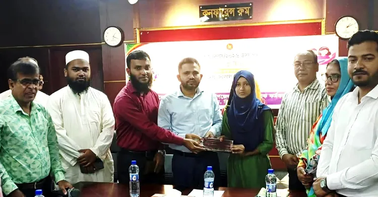 বাল্যবিয়ে প্রতিরোধে সচেতনতার তাগিদ, পাকুন্দিয়ায় কন্যাশিশু দিবস পালন