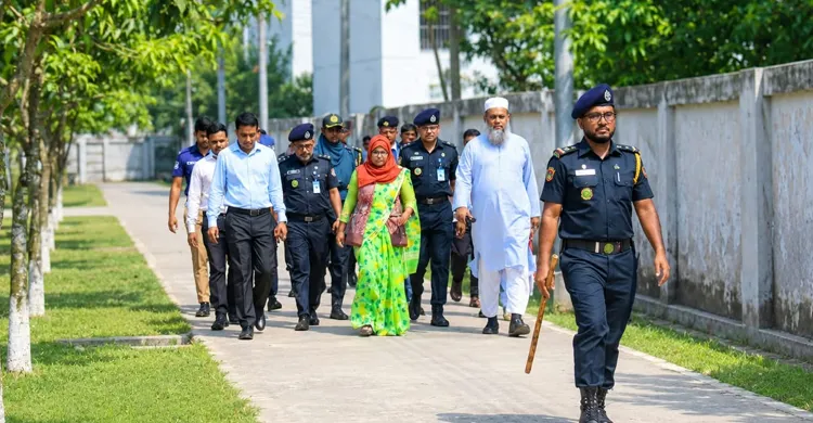 কিশোরগঞ্জ কারাগার পরিদর্শনে সন্তোষ প্রকাশ করলেন জেলা প্রশাসক