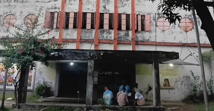 বন্ধ হচ্ছে গাজীপুরের ‘উল্কা’ সিনেমা হল