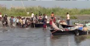 শরীয়তপুরে ইলিশ রক্ষা অভিযানে প্রশাসনের ওপর জেলেদের হা'মলা, আহত ৫ গ্রেপ্তার ৪১