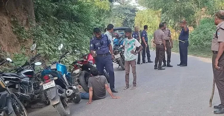 কক্সবাজারে একই স্থানে দিনে দুই দফা ডাকাতি, ৫০ থেকে ৬ যানবাহনে লুটপাট