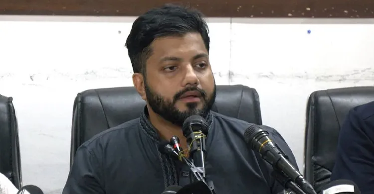 ইশরাকের পদত্যাগপত্র গ্রহণ, প্রজ্ঞাপন জারি